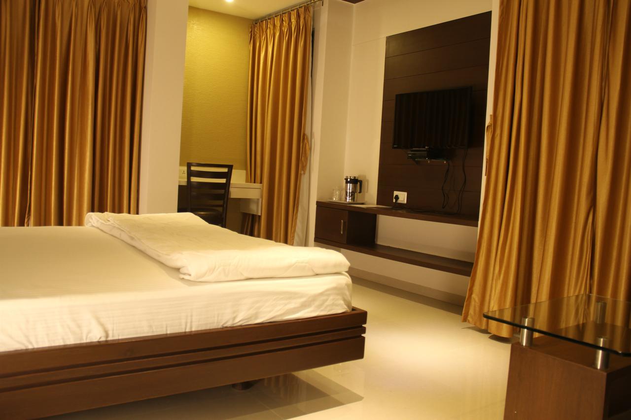 Hotel Marigold Vadodara Extérieur photo